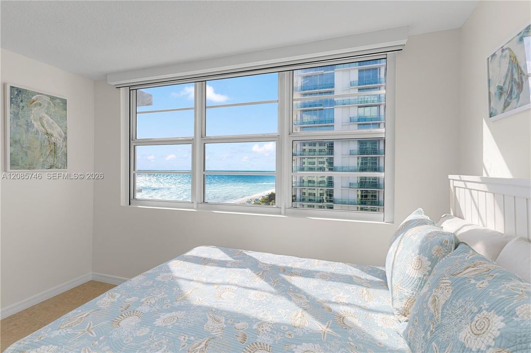 For Rent: $5,800 (2 beds, 2 baths, 1238 Square Feet)