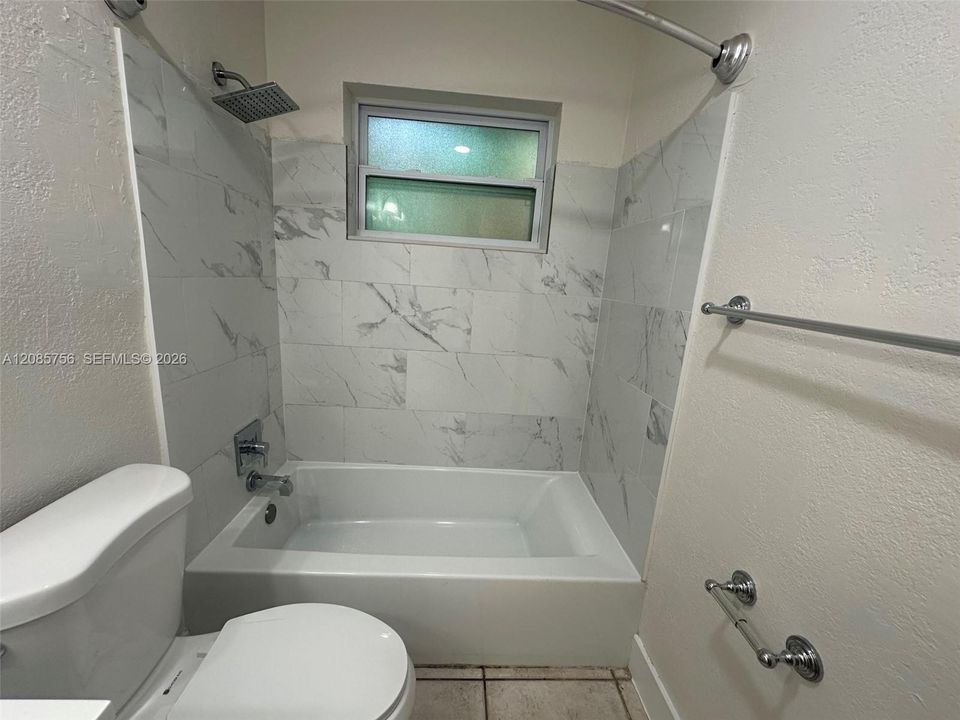 В аренду: $2,100 (2 спален, 1 ванн, 1200 Квадратных фут)