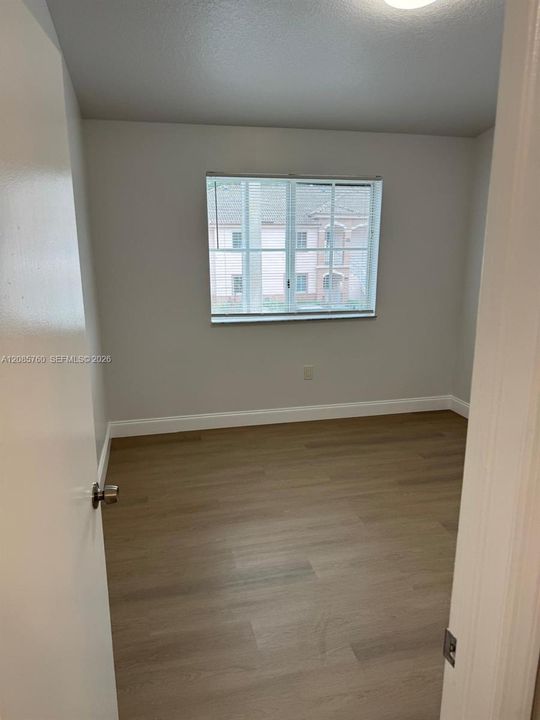 В аренду: $2,000 (3 спален, 2 ванн, 1024 Квадратных фут)