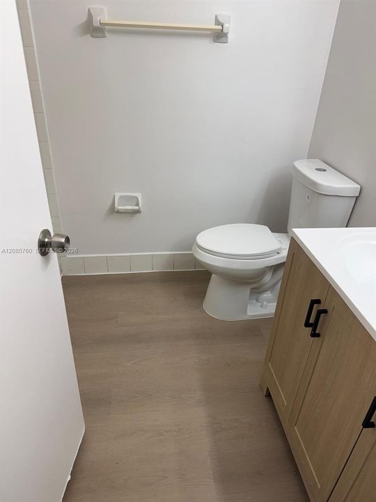 В аренду: $2,000 (3 спален, 2 ванн, 1024 Квадратных фут)