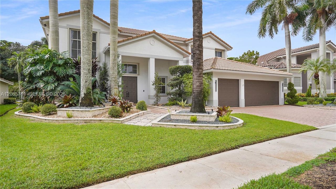 For Sale: $1,750,000 (5 beds, 5 baths, 4027 Square Feet)