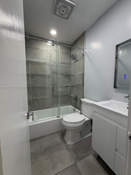 В аренду: $4,000 (3 спален, 2 ванн, 1655 Квадратных фут)