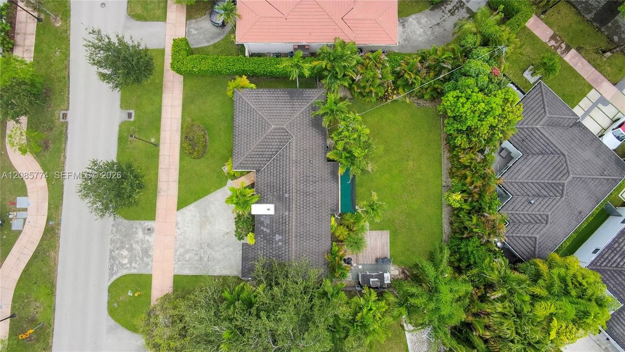 For Rent: $7,450 (3 beds, 2 baths, 1271 Square Feet)
