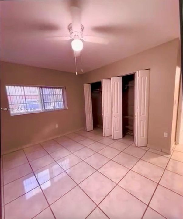 For Rent: $2,400 (2 beds, 2 baths, 980 Square Feet)