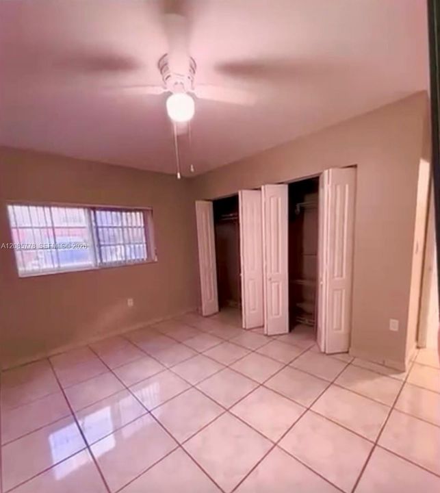 For Rent: $2,400 (2 beds, 2 baths, 980 Square Feet)