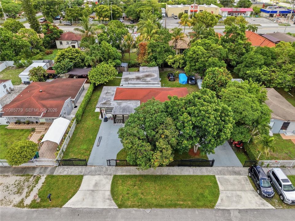 For Sale: $720,000 (4 beds, 3 baths, 2440 Square Feet)