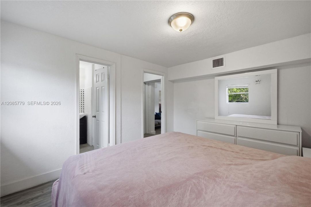 For Sale: $720,000 (4 beds, 3 baths, 2440 Square Feet)