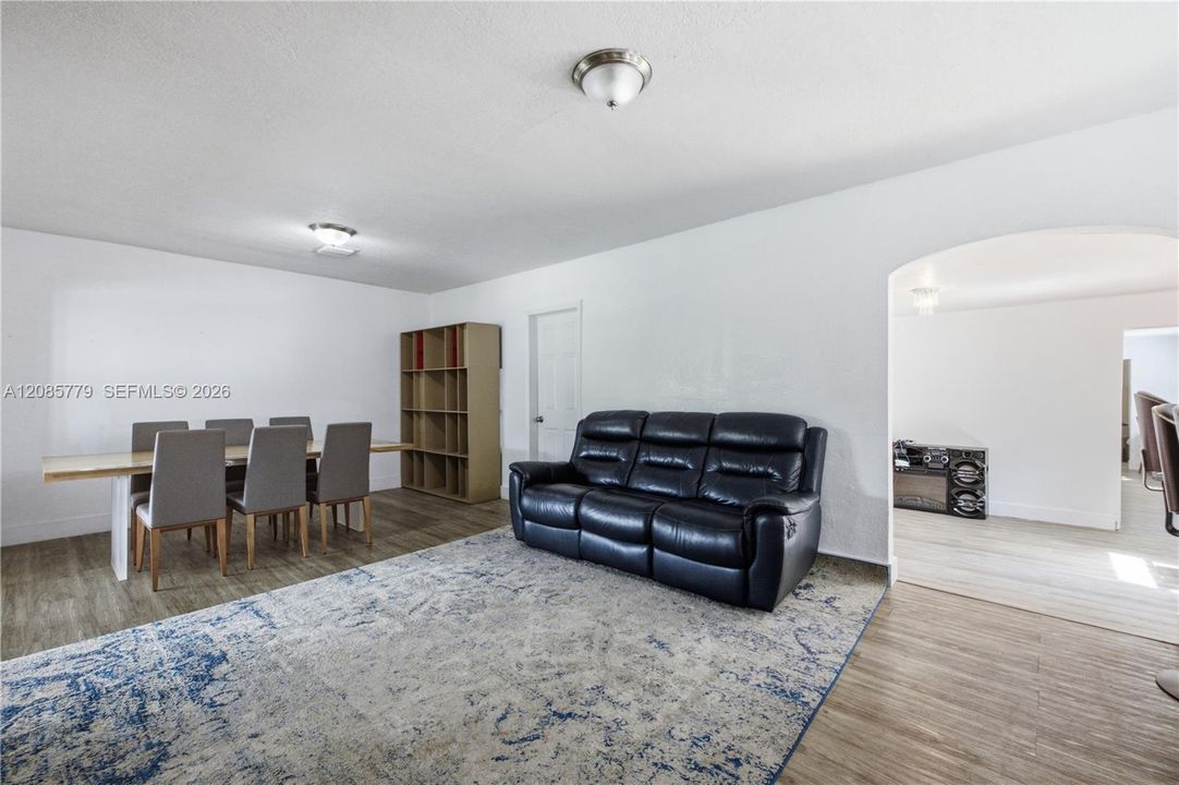 For Sale: $720,000 (4 beds, 3 baths, 2440 Square Feet)