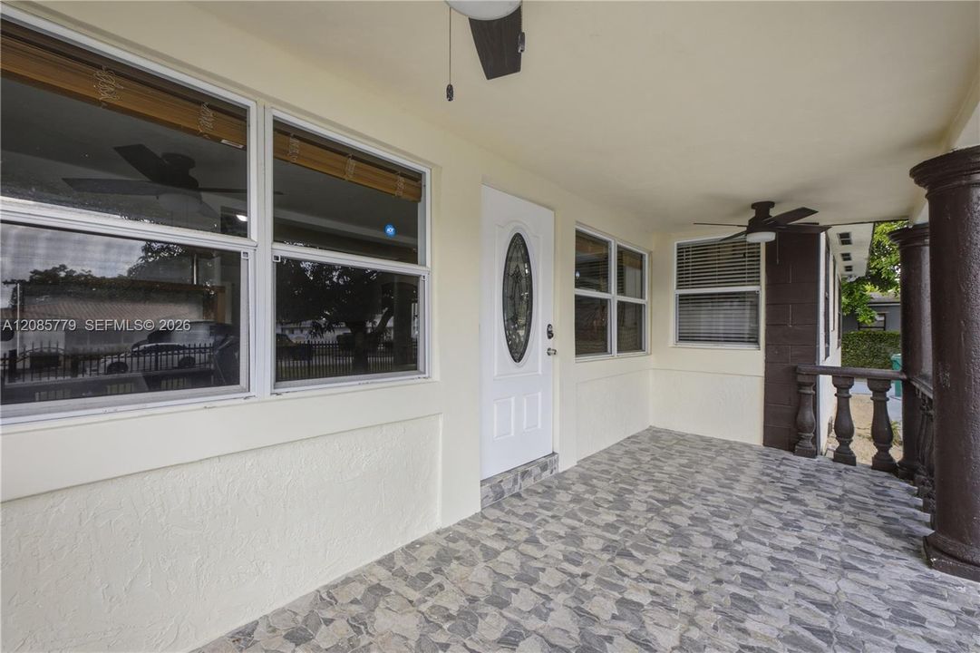 For Sale: $720,000 (4 beds, 3 baths, 2440 Square Feet)