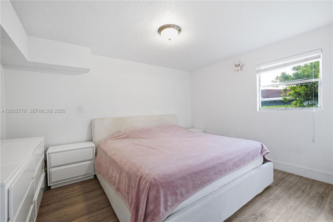 For Sale: $720,000 (4 beds, 3 baths, 2440 Square Feet)