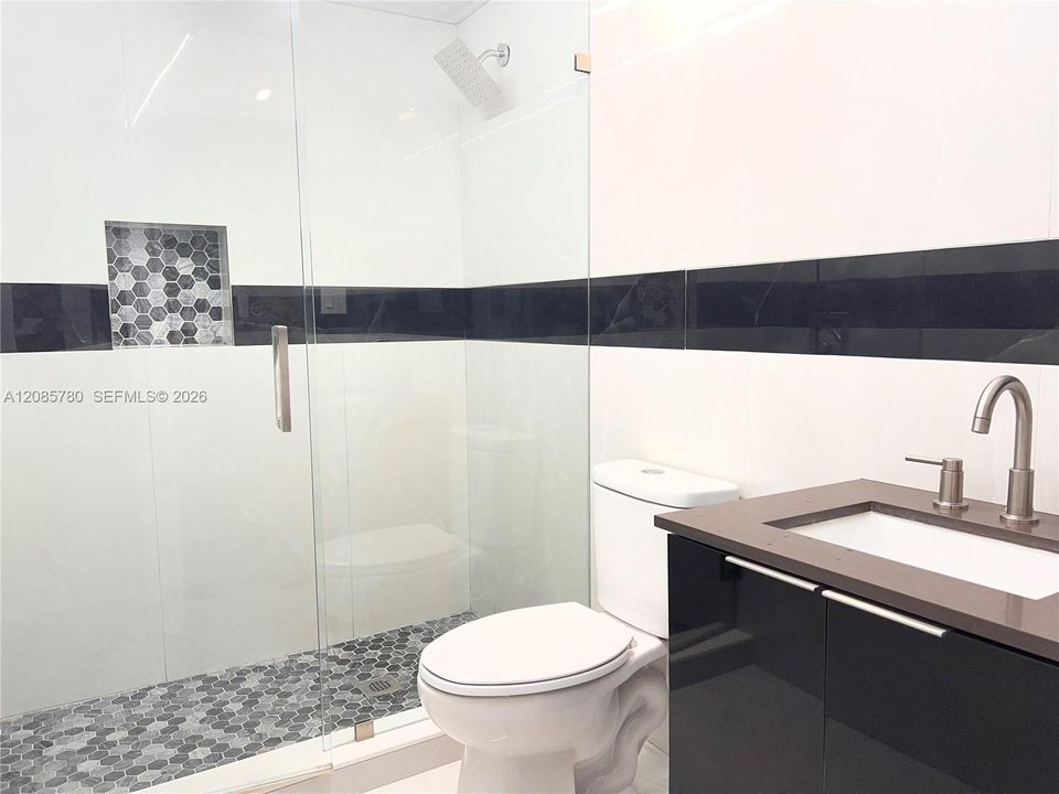 В аренду: $1,650 (1 спален, 1 ванн, 1286 Квадратных фут)