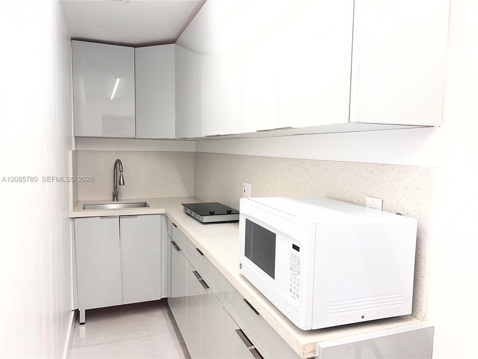 В аренду: $1,650 (1 спален, 1 ванн, 1286 Квадратных фут)