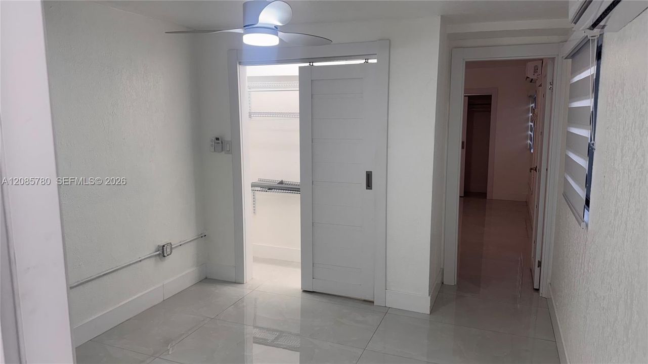 В аренду: $1,650 (1 спален, 1 ванн, 1286 Квадратных фут)