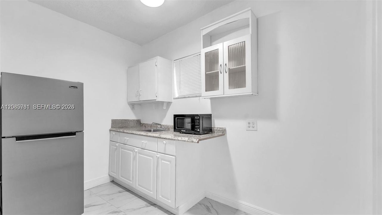 efficiency kitchen