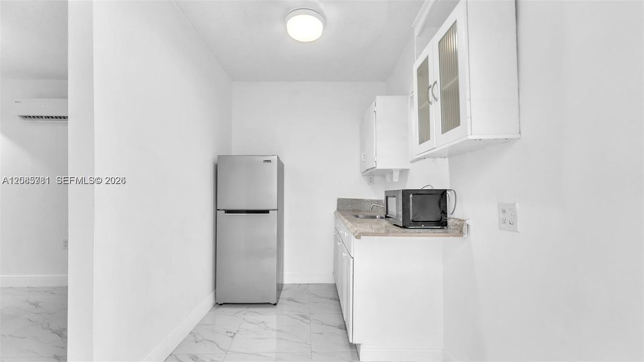 efficiency kitchen