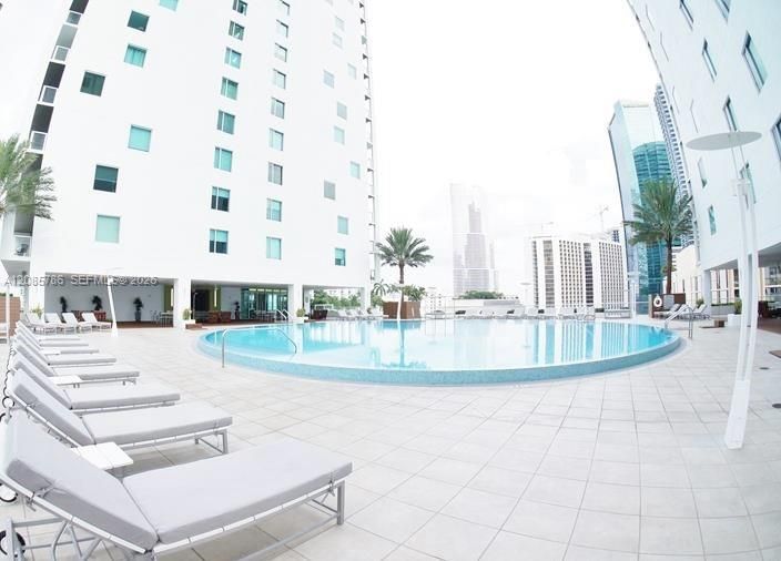 For Sale: $639,000 (2 beds, 2 baths, 1123 Square Feet)