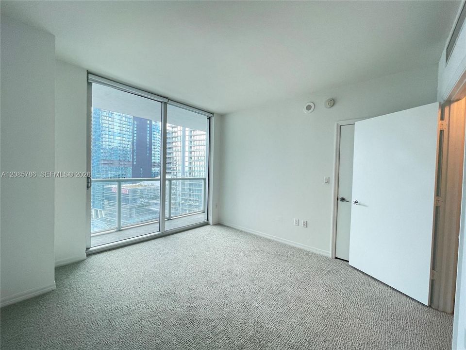 For Sale: $639,000 (2 beds, 2 baths, 1123 Square Feet)