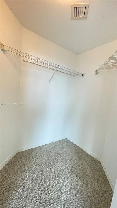 For Sale: $639,000 (2 beds, 2 baths, 1123 Square Feet)