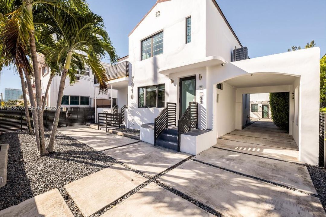 На продажу: $1,700,000 (0 спален, 0 ванн, 0 Квадратных фут)