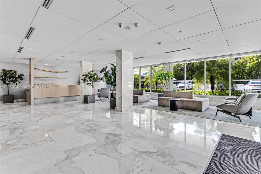 For Sale: $1,100,000 (2 beds, 2 baths, 1260 Square Feet)