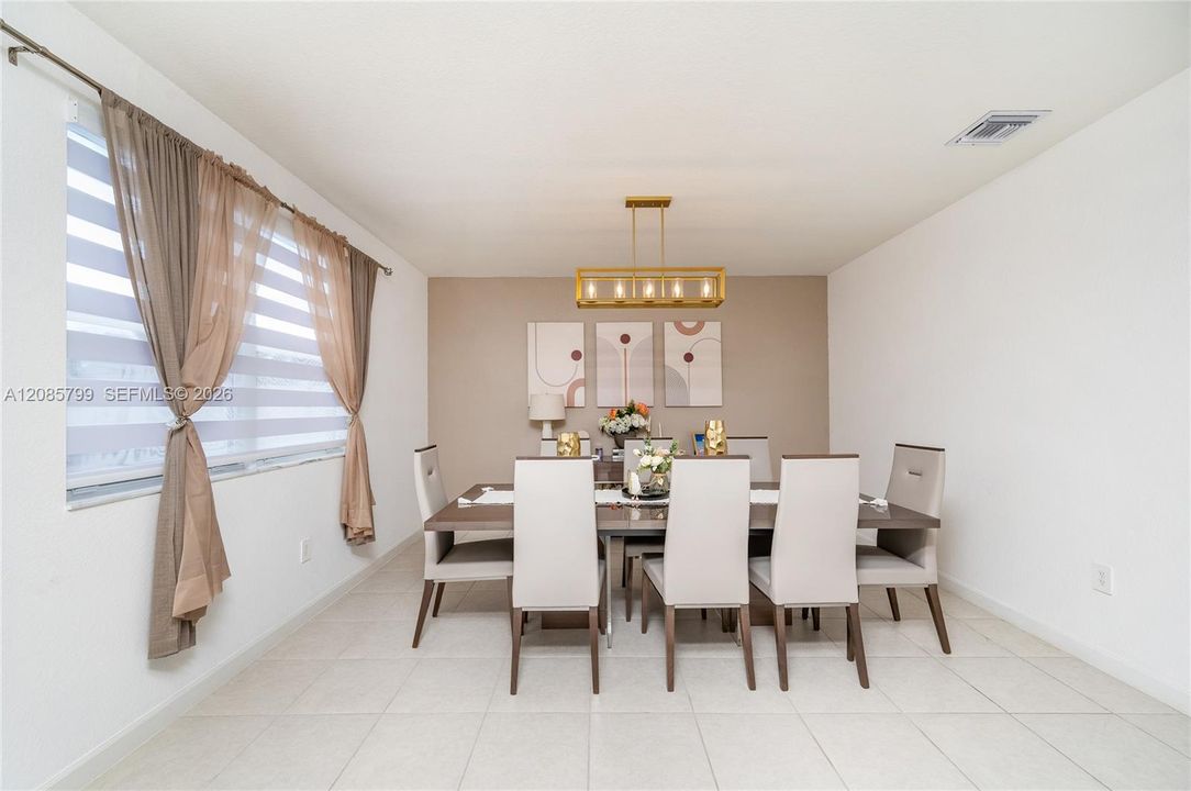 For Sale: $775,000 (4 beds, 3 baths, 2591 Square Feet)