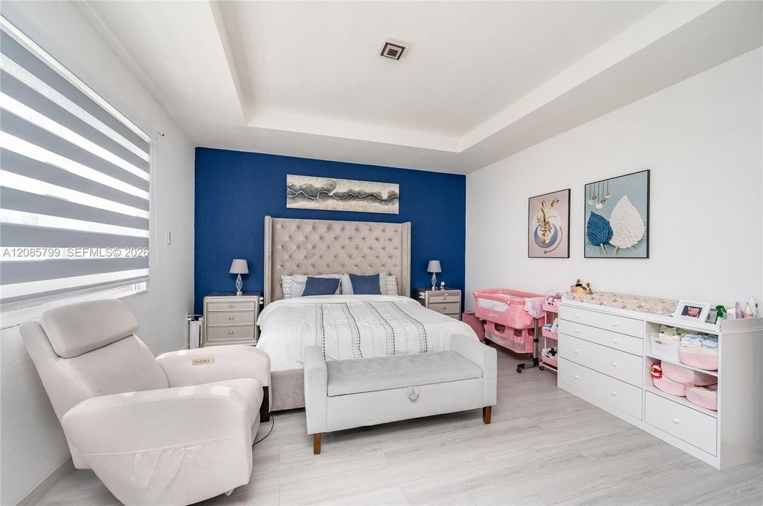 For Sale: $775,000 (4 beds, 3 baths, 2591 Square Feet)