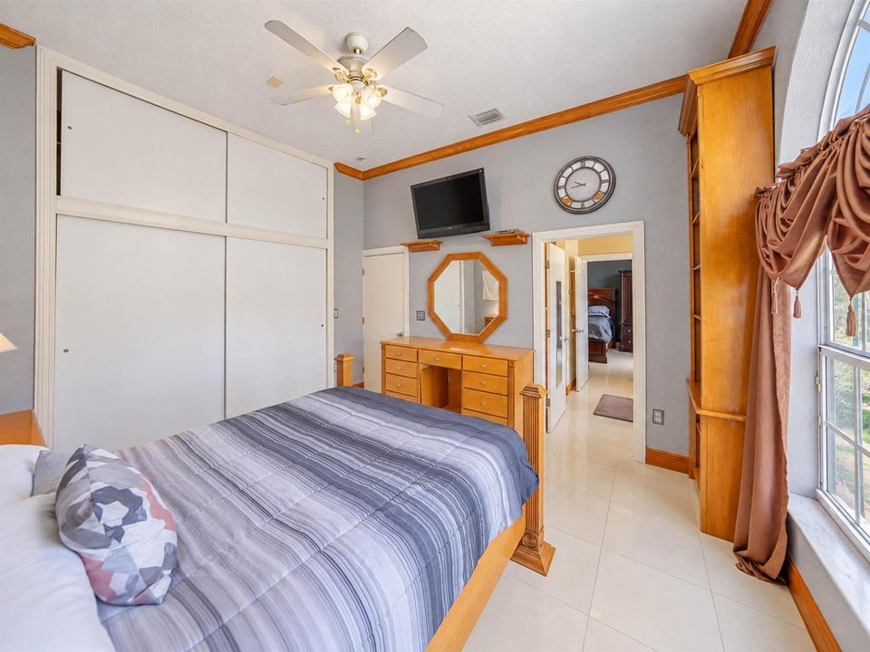 33. Johannas Room B
