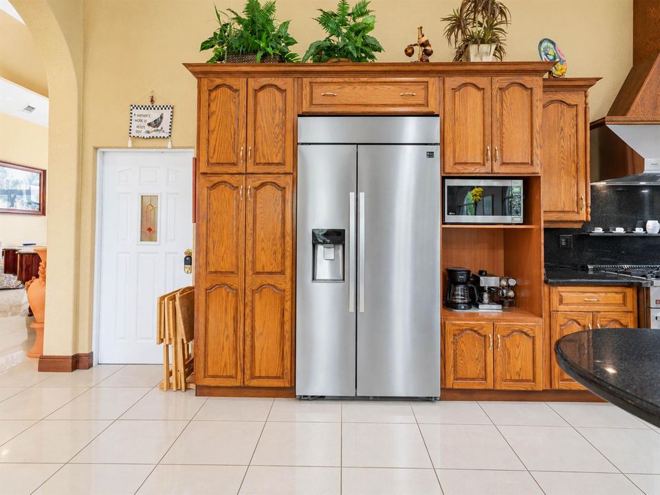 14. Kitchen B