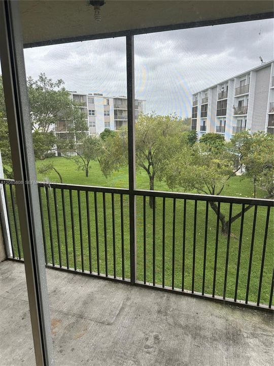 В аренду: $1,800 (2 спален, 2 ванн, 832 Квадратных фут)