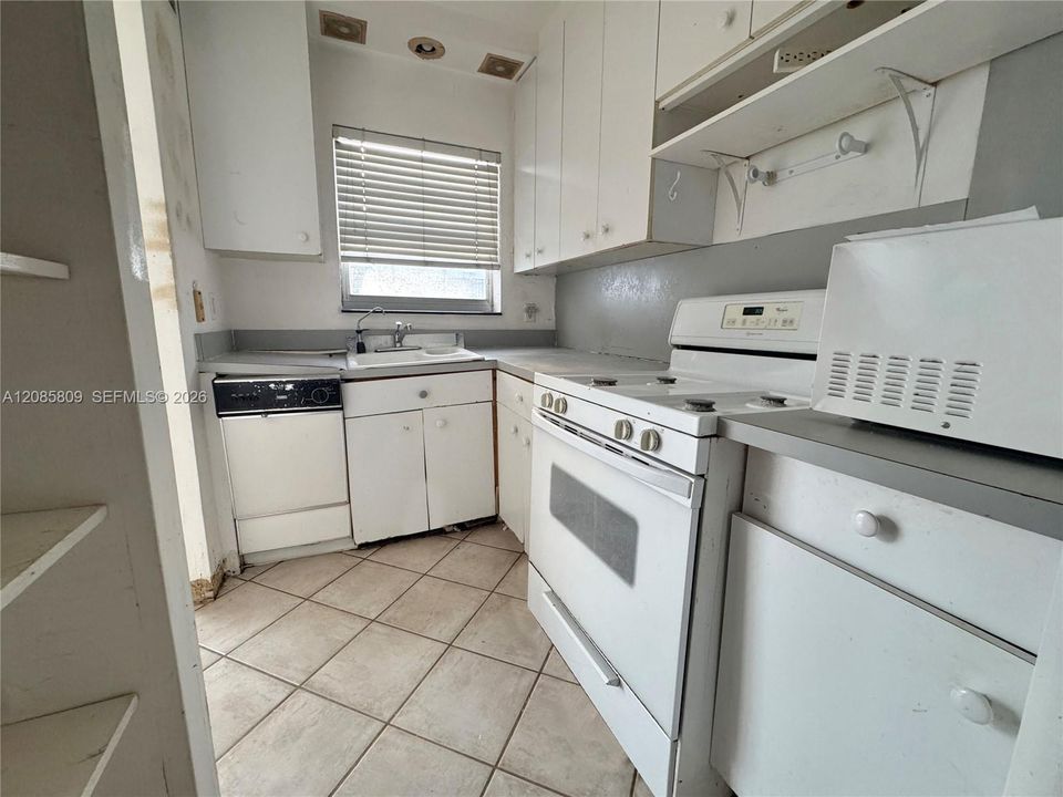 En Venta: $189,900 (1 camas, 1 baños, 680 Pies cuadrados)