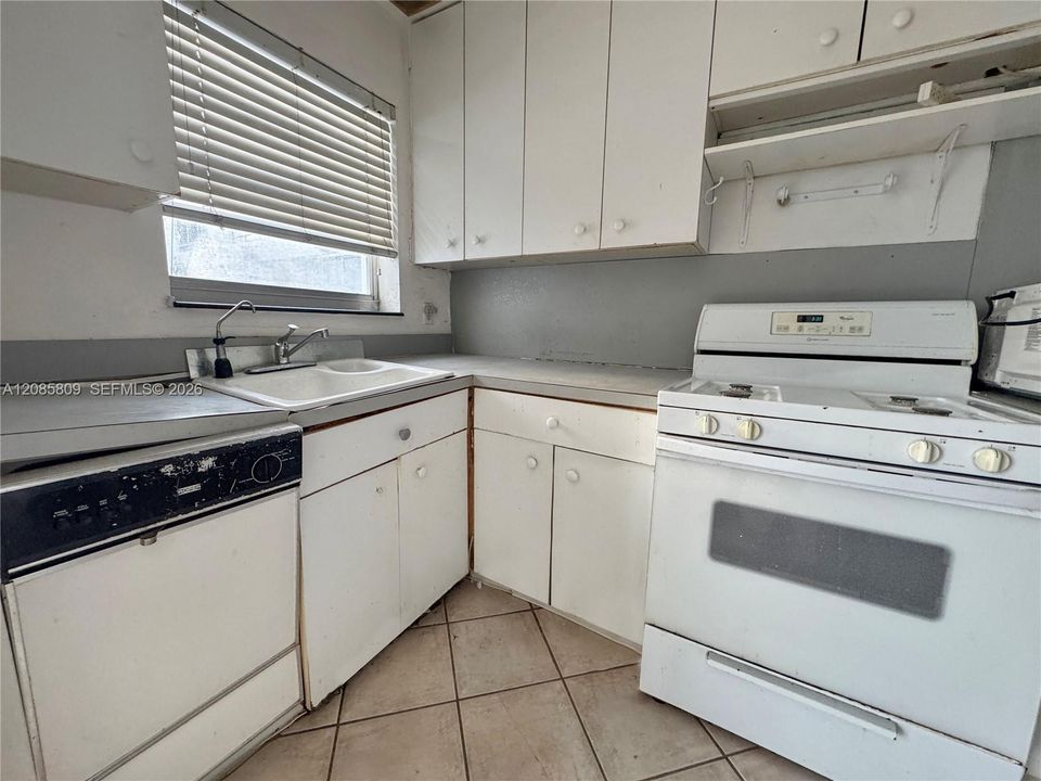 En Venta: $189,900 (1 camas, 1 baños, 680 Pies cuadrados)