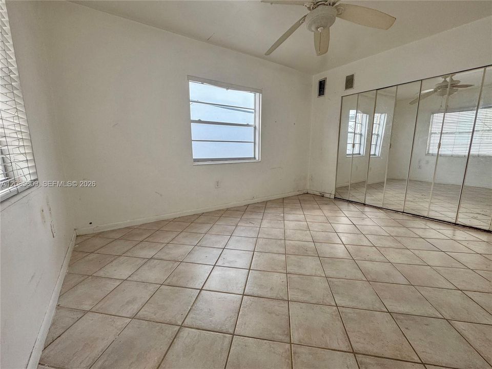 En Venta: $189,900 (1 camas, 1 baños, 680 Pies cuadrados)