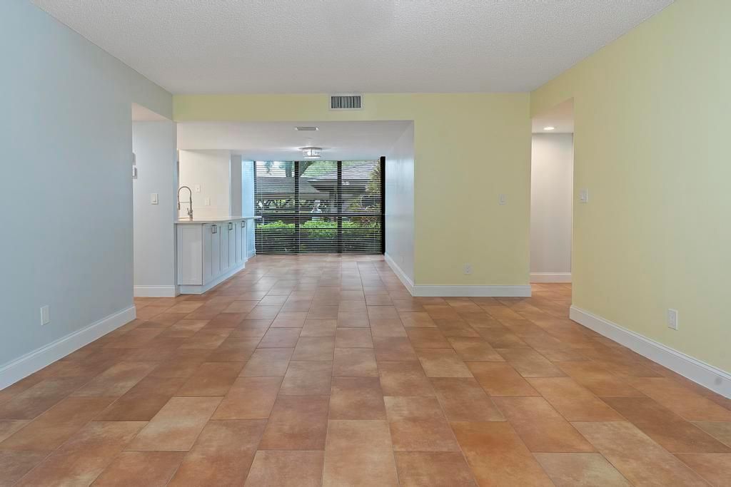 4307 Wood Ride Rd - 024