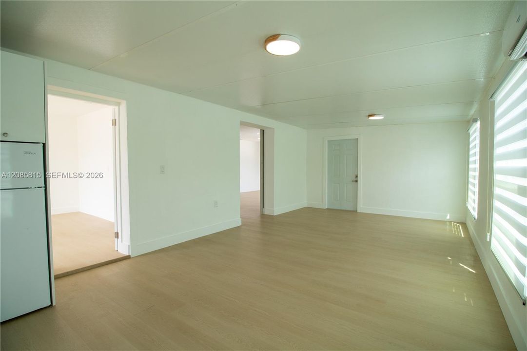 For Sale: $615,000 (5 beds, 3 baths, 1929 Square Feet)