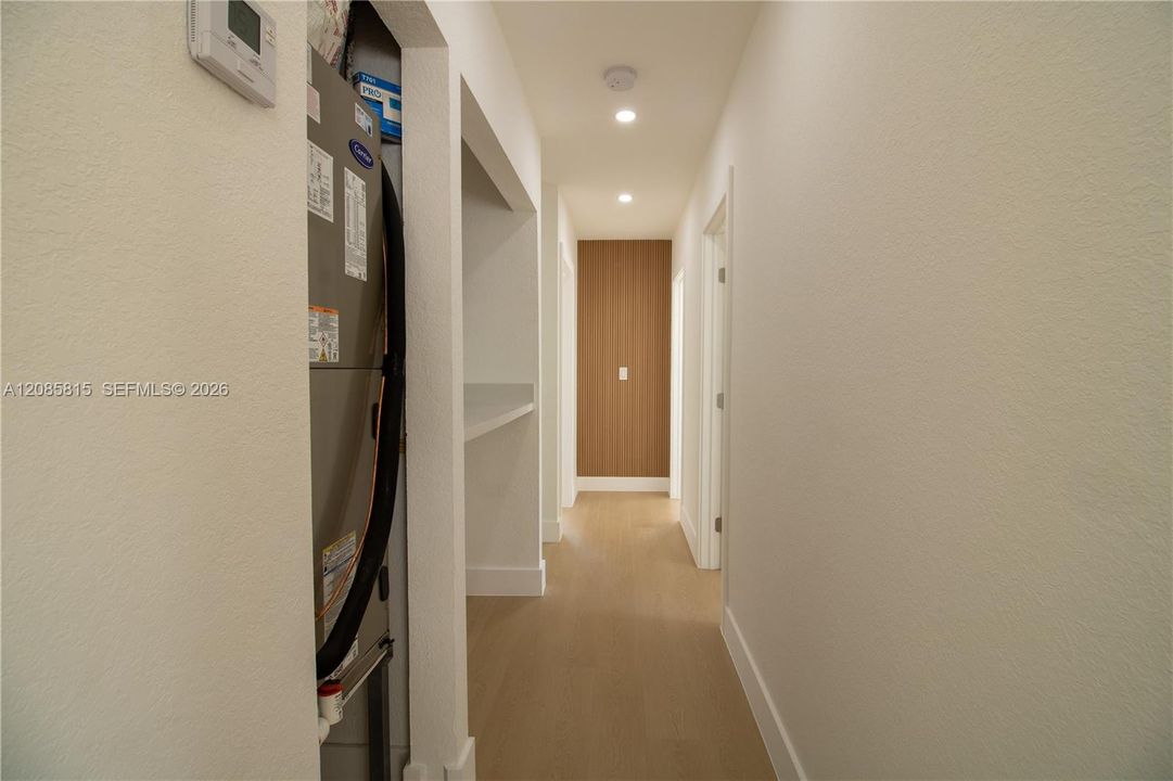 For Sale: $615,000 (5 beds, 3 baths, 1929 Square Feet)