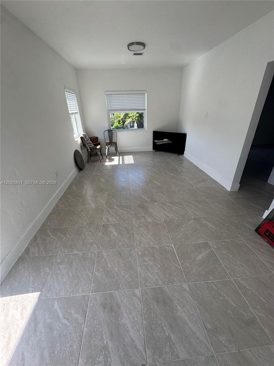 В аренду: $2,600 (2 спален, 1 ванн, 2532 Квадратных фут)