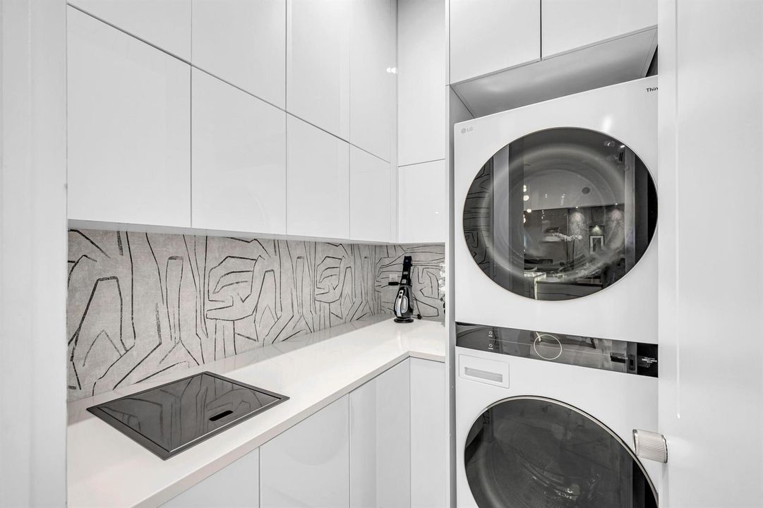 215 NE 28TH CT--65 (1)