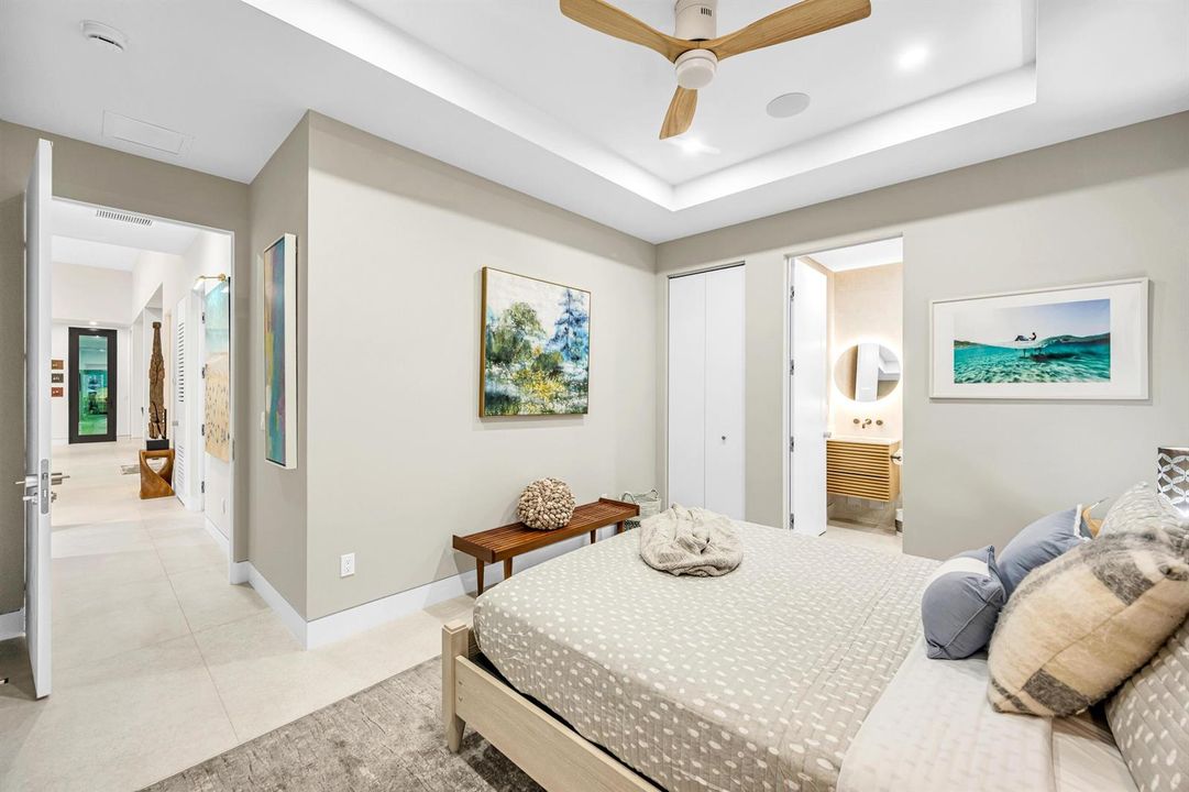 215 NE 28TH CT--54 (1)