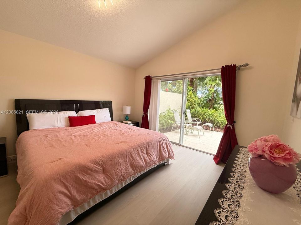 For Rent: $4,500 (3 beds, 2 baths, 2146 Square Feet)