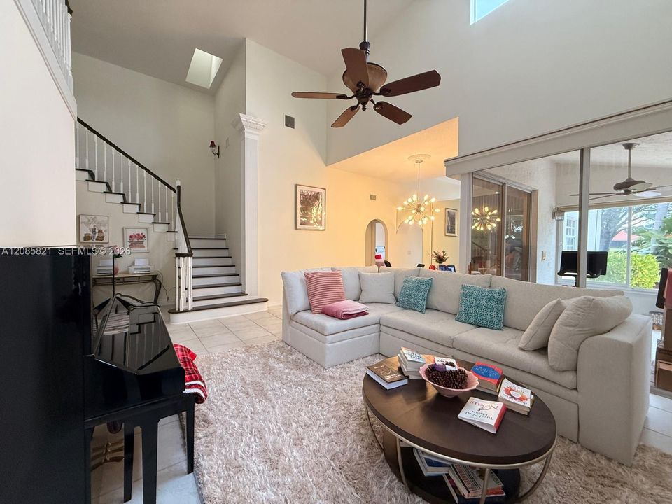 For Rent: $4,500 (3 beds, 2 baths, 2146 Square Feet)