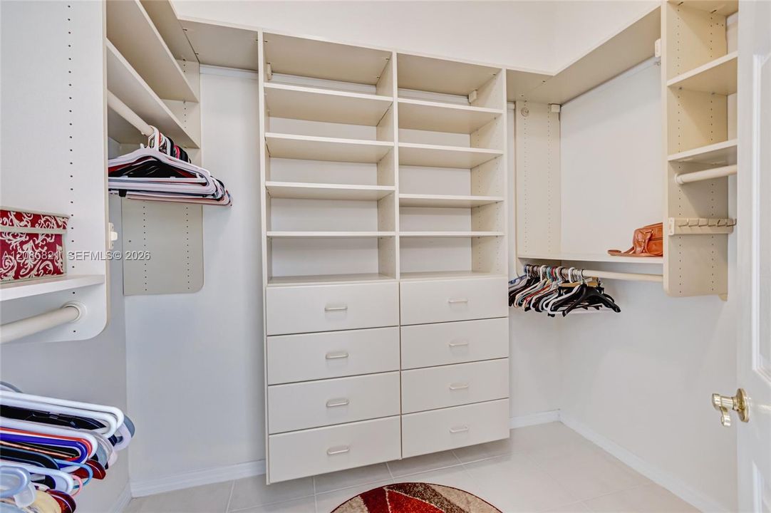 For Rent: $4,500 (3 beds, 2 baths, 2146 Square Feet)