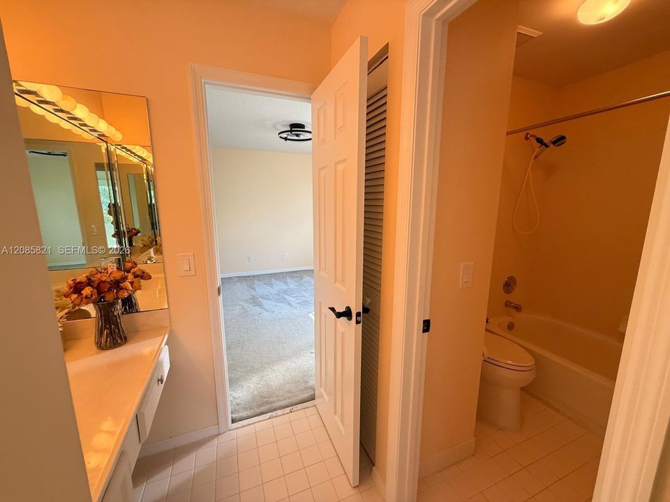 For Rent: $4,500 (3 beds, 2 baths, 2146 Square Feet)