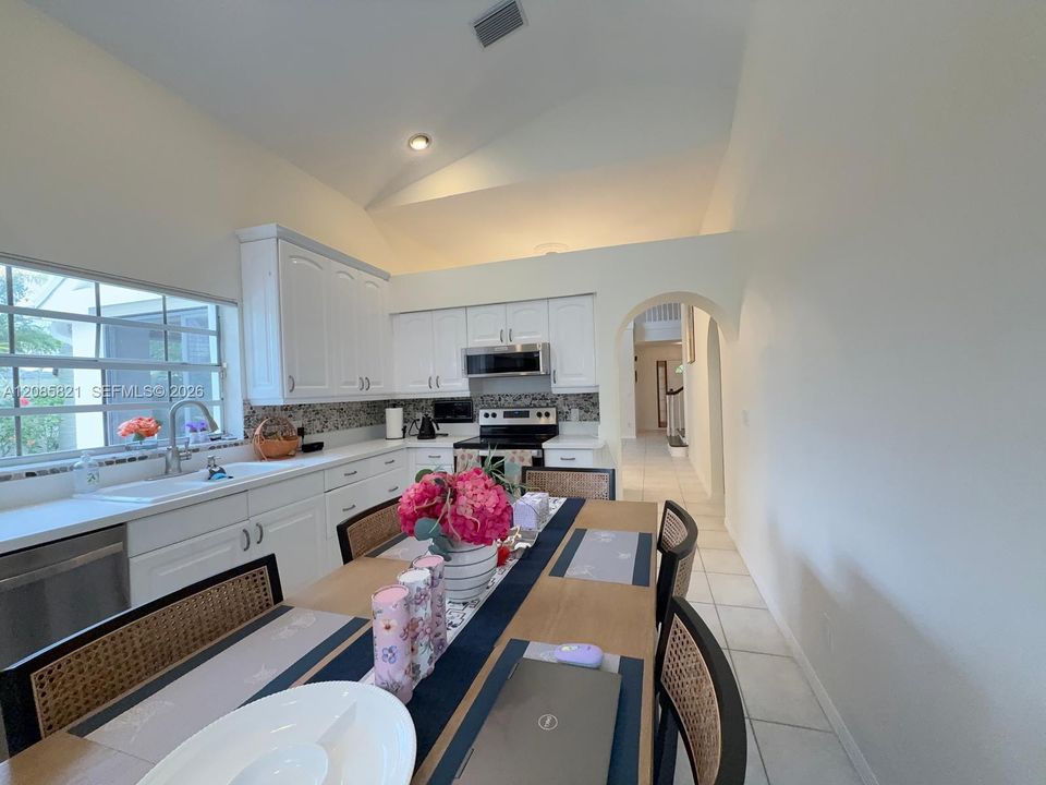 For Rent: $4,500 (3 beds, 2 baths, 2146 Square Feet)