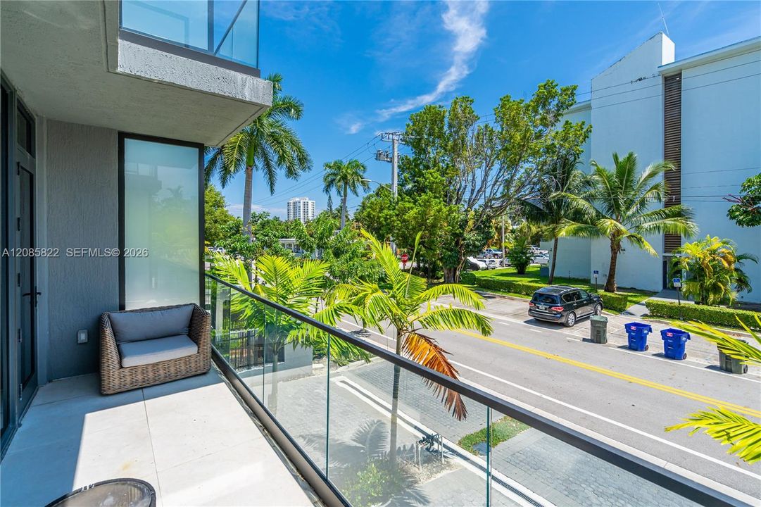 For Rent: $9,000 (4 beds, 3 baths, 3500 Square Feet)