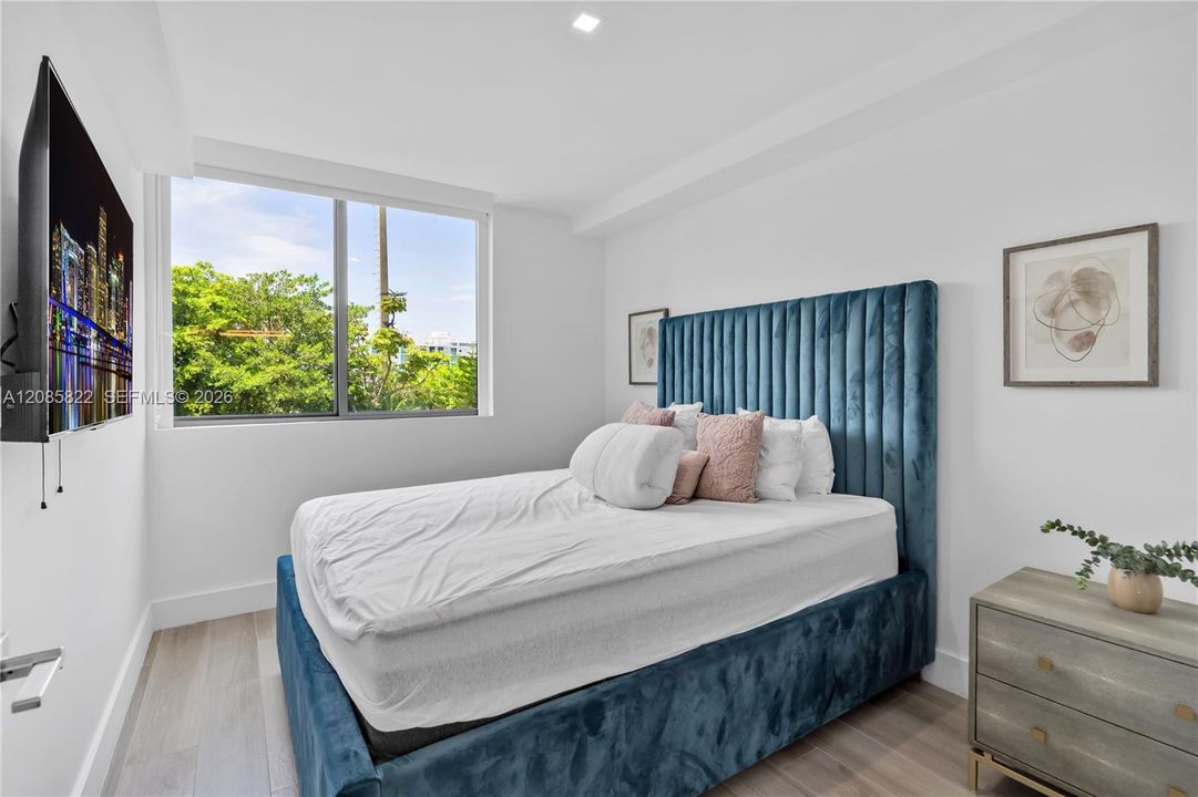 For Rent: $9,000 (4 beds, 3 baths, 3500 Square Feet)