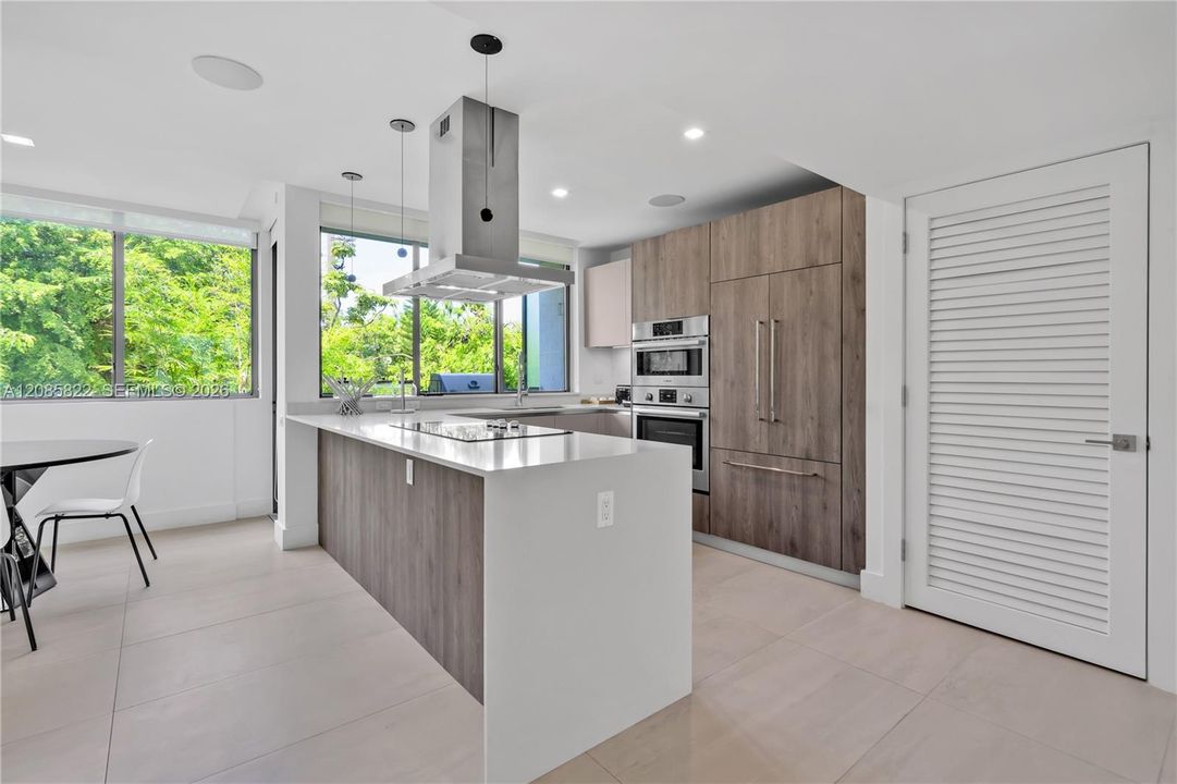 For Rent: $9,000 (4 beds, 3 baths, 3500 Square Feet)