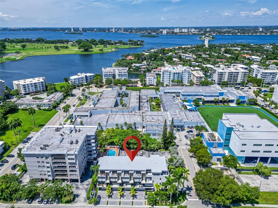 For Rent: $9,000 (4 beds, 3 baths, 3500 Square Feet)
