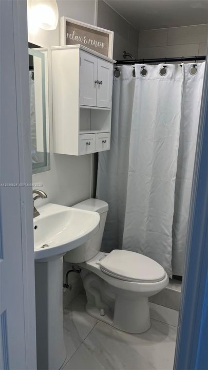 В аренду: $1,300 (1 спален, 1 ванн, 1080 Квадратных фут)