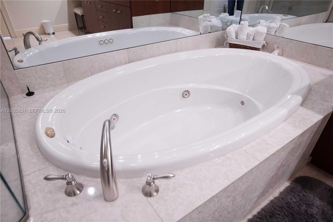 В аренду: $16,500 (3 спален, 3 ванн, 2840 Квадратных фут)