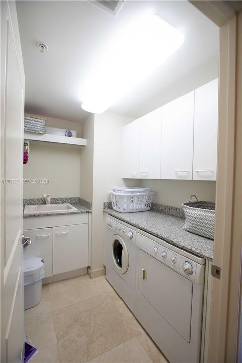 В аренду: $16,500 (3 спален, 3 ванн, 2840 Квадратных фут)